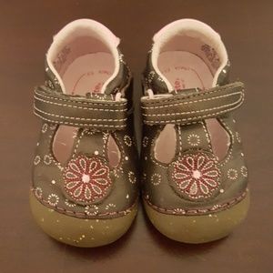 Stride right Toddler shoes